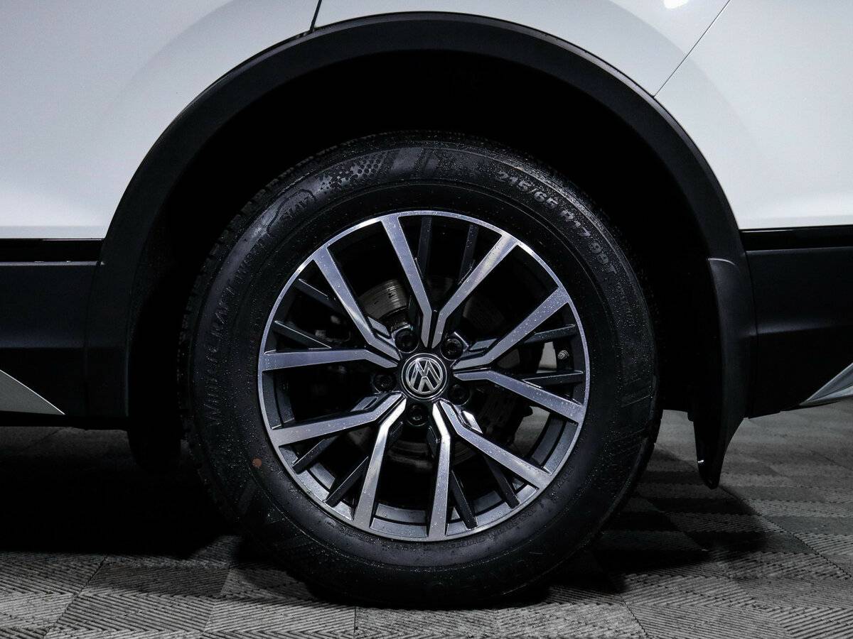 Купить Volkswagen Tiguan, 2020, 80 258 км.. Фото: #11