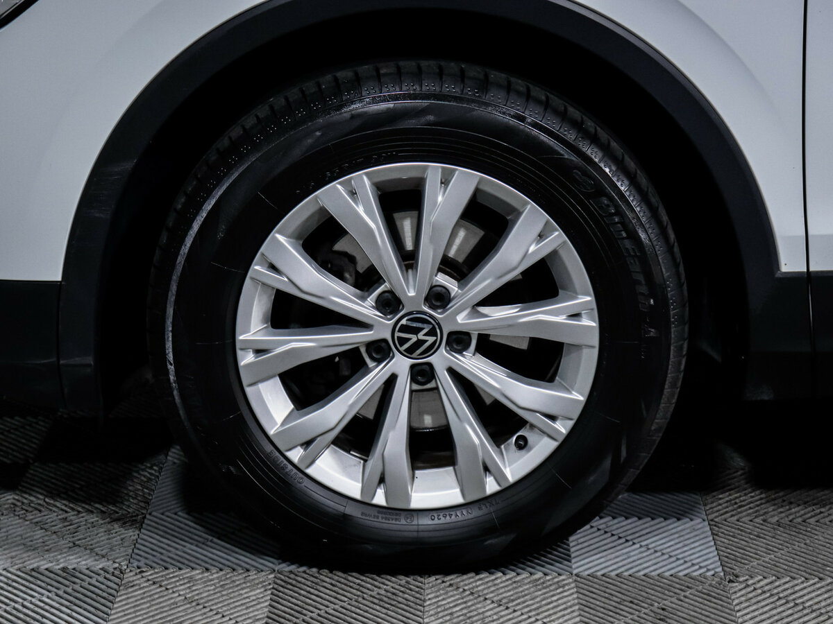Купить Volkswagen Tiguan, 2020, 57 375 км.. Фото: #13