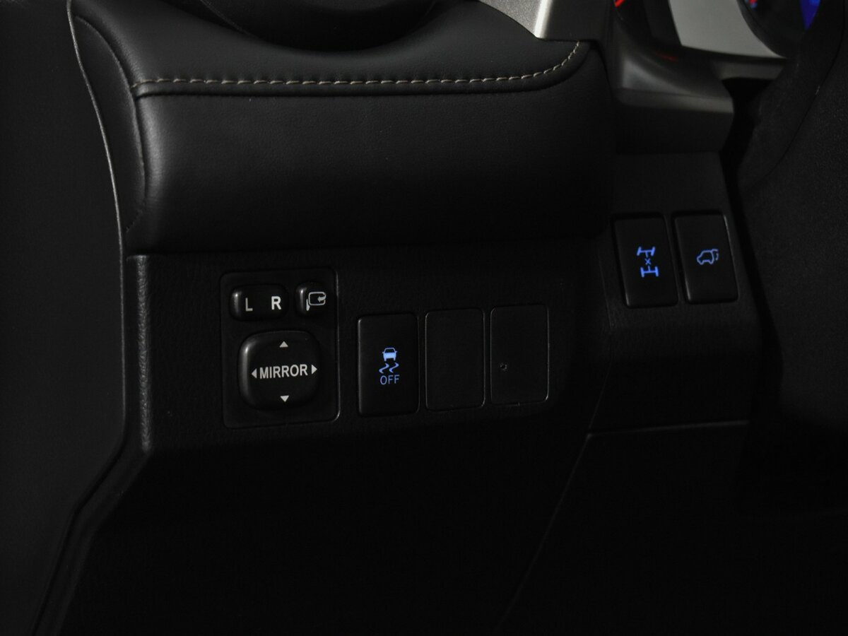 Купить Тойота Рав4, 2015, 175 959 км.. Фото: #9