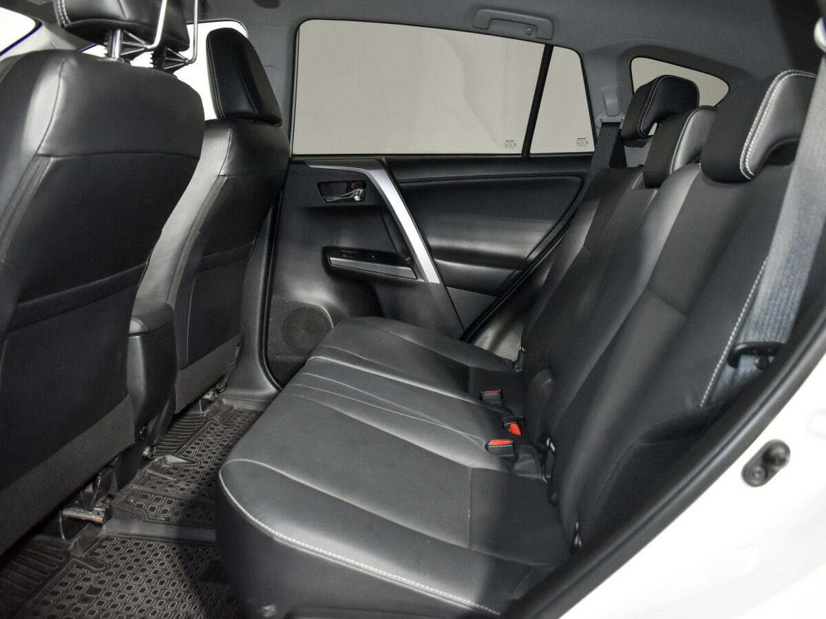 Купить Toyota RAV4, 2017, 89 478 км.. Фото: #10
