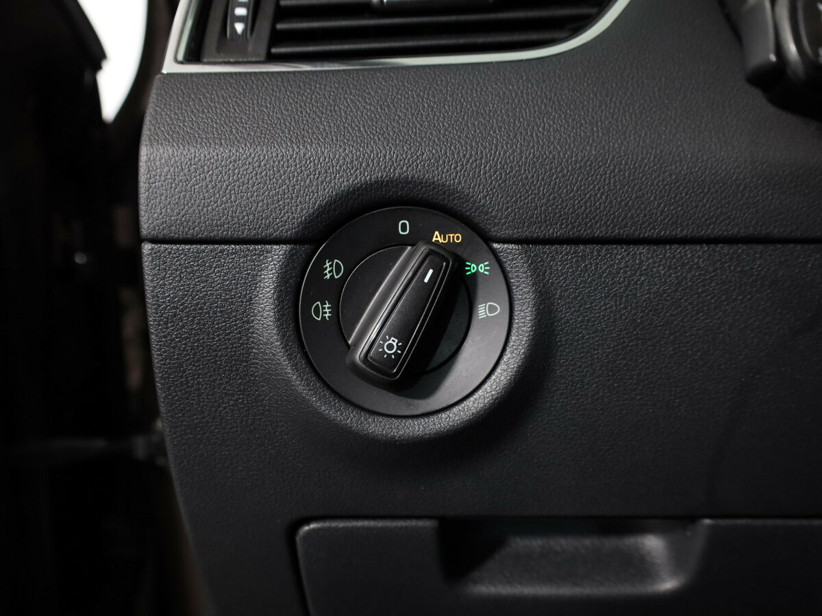 Купить Шкода Октавия, 2017, 139 780 км.. Фото: #21