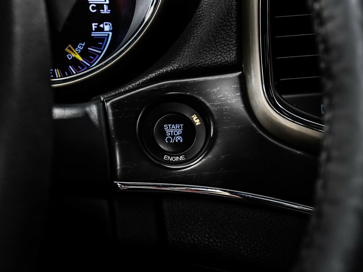 Купить Jeep Grand Cherokee, 2014, 148 500 км.. Фото: #17