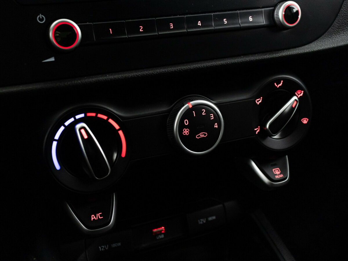 Купить Киа Рио, 2021, 115 001 км.. Фото: #17