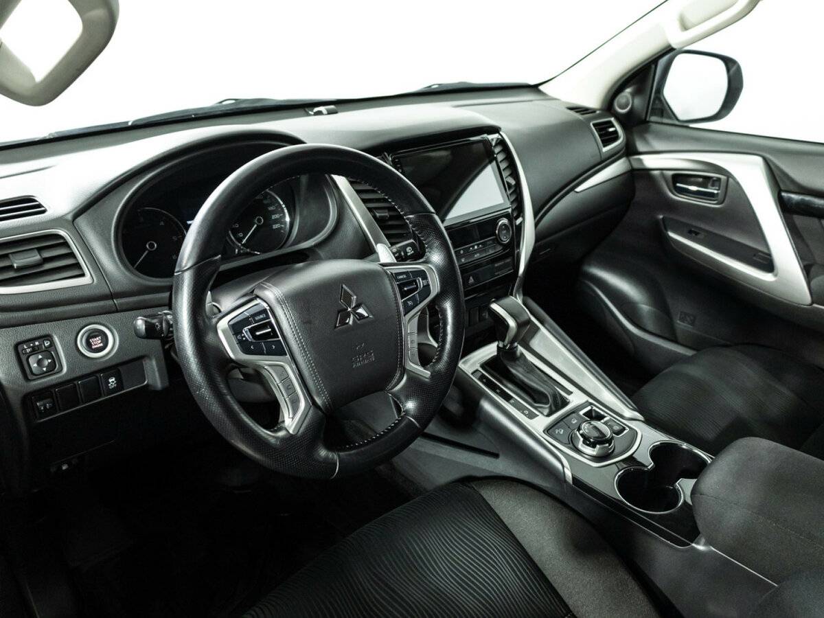 Купить Mitsubishi Pajero Sport, 2018, 122 550 км.. Фото: #8