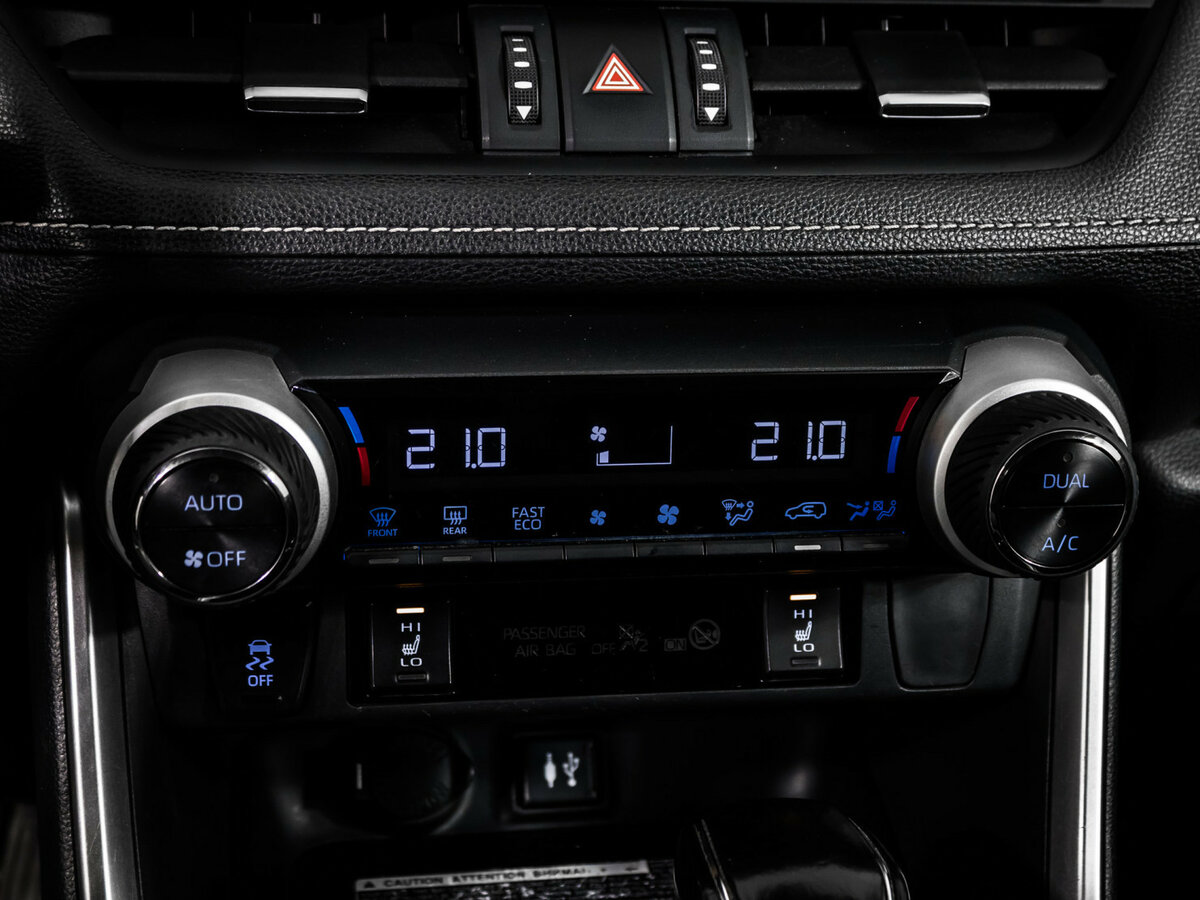 Купить Toyota RAV4, 2019, 89 800 км.. Фото: #17