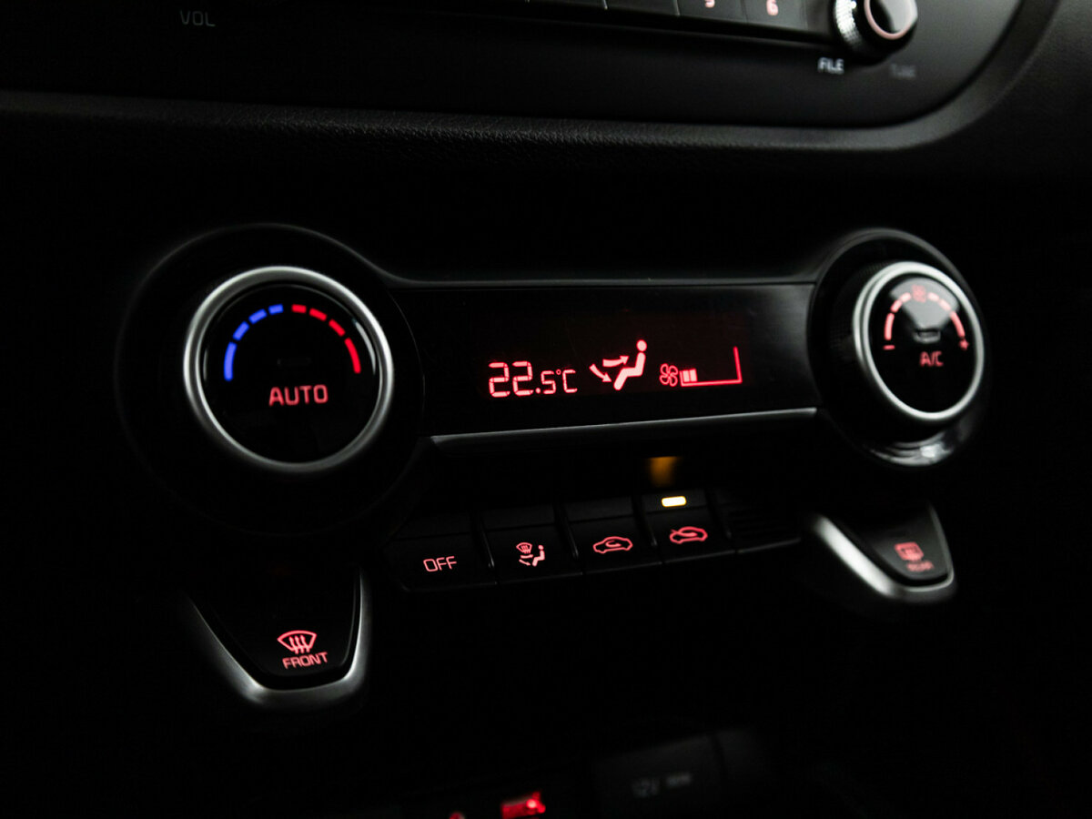 Купить Kia Rio, 2019, 95 623 км.. Фото: #14