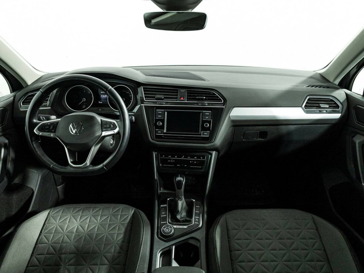 Купить Volkswagen Tiguan, 2021, 63 490 км.. Фото: #12