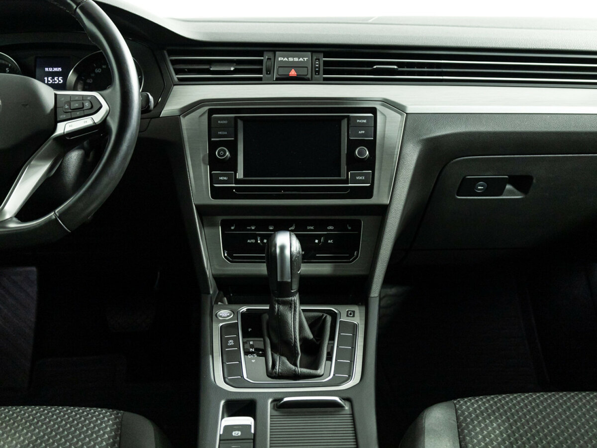 Купить Volkswagen Passat, 2021, 49 147 км.. Фото: #13