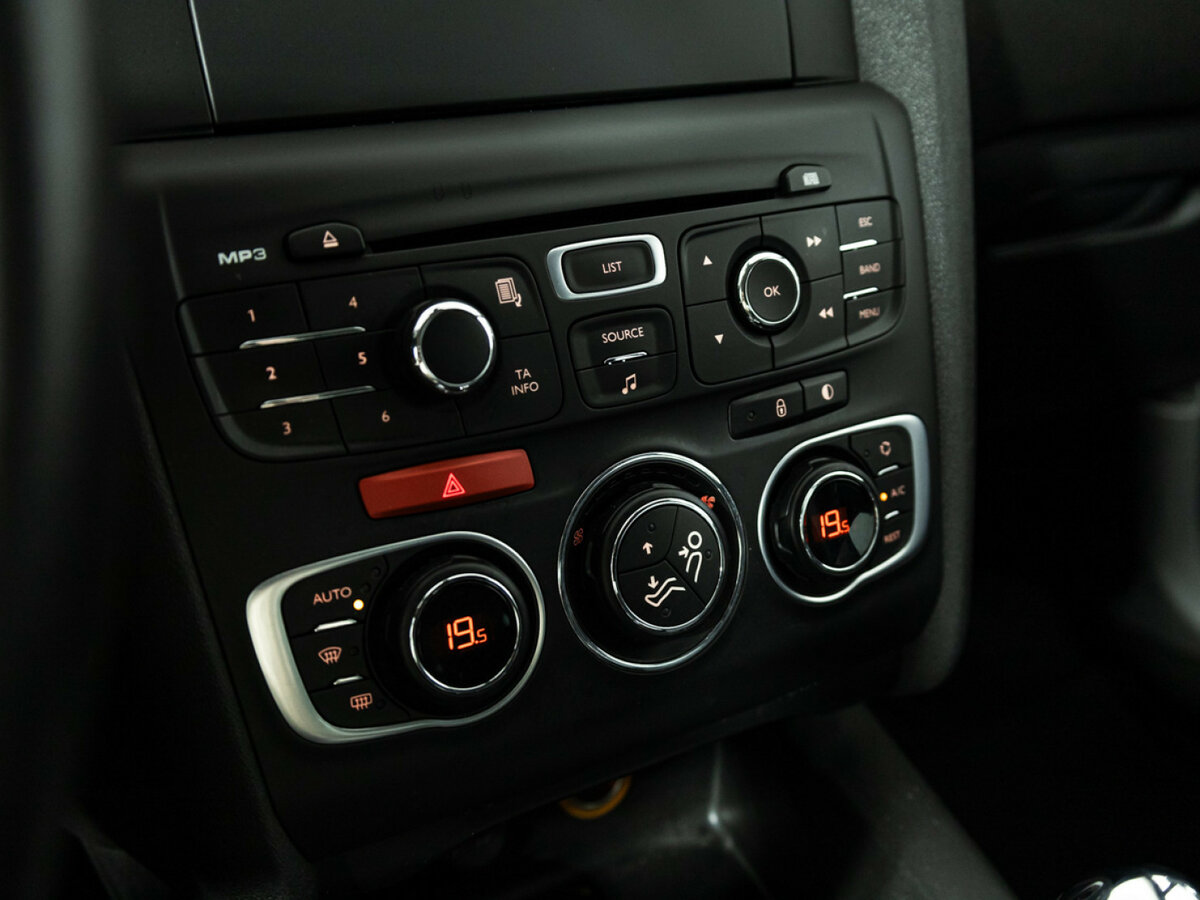 Купить Citroen C4, 2012, 64 243 км.. Фото: #14