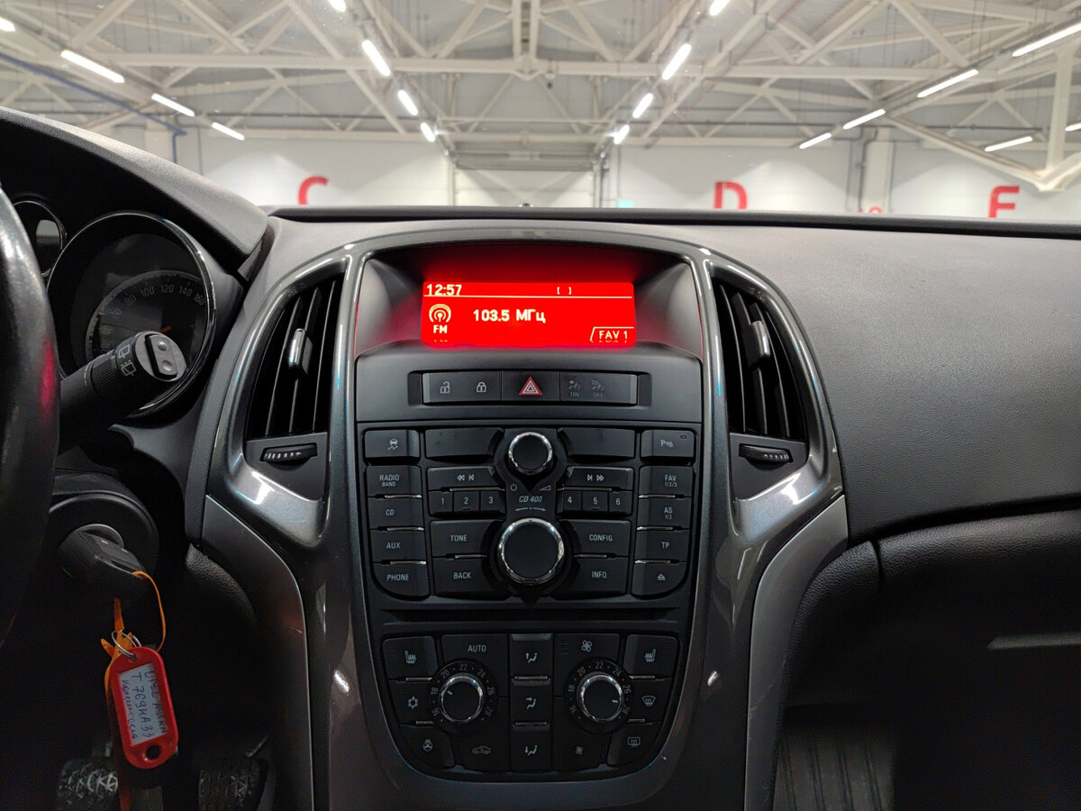 Купить Опель Астра, 2013, 180 852 км.. Фото: #14