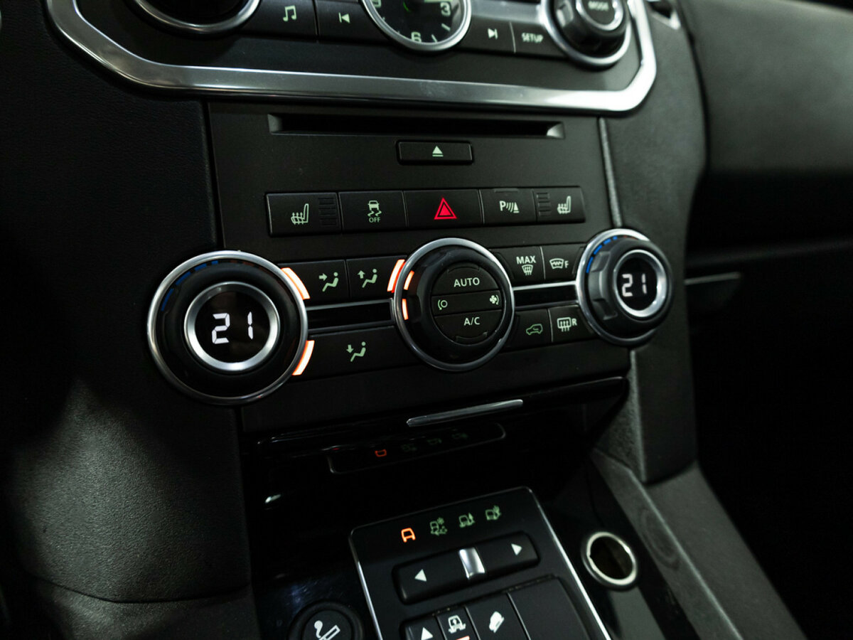 Купить Land Rover Discovery, 2015, 166 500 км.. Фото: #13