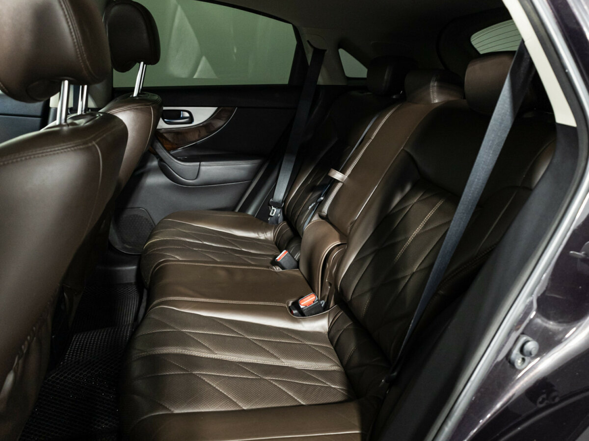 Купить Infiniti FX, 2012, 190 659 км.. Фото: #9