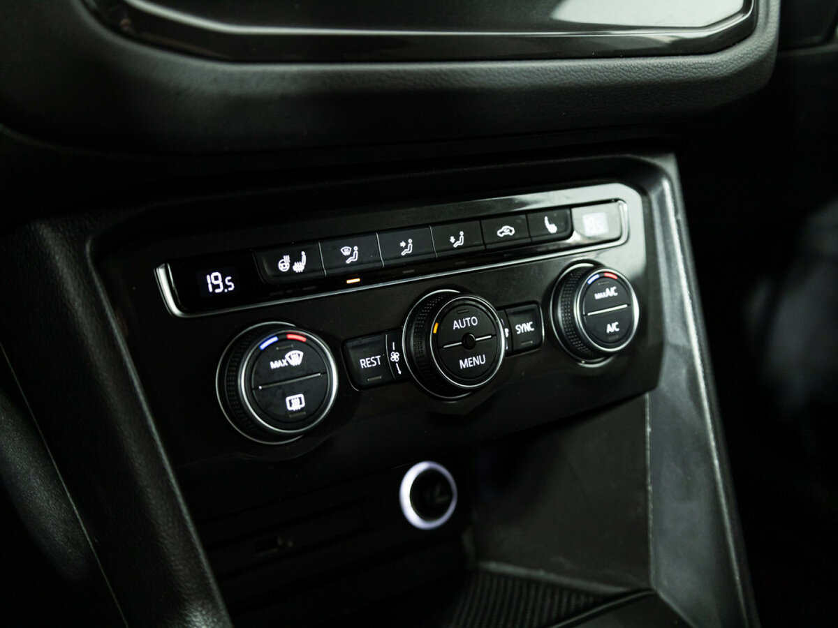 Купить Volkswagen Tiguan, 2017, 76 658 км.. Фото: #11