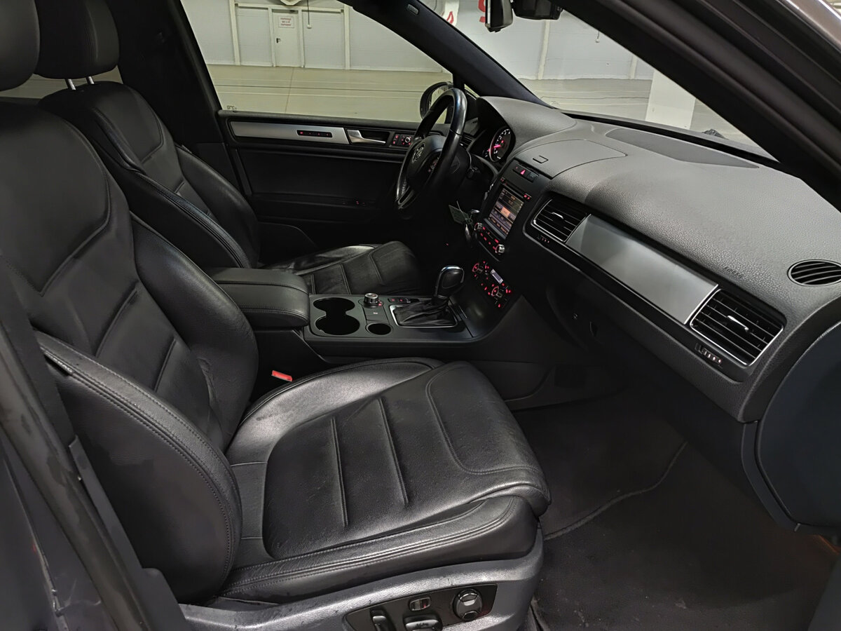 Купить Volkswagen Touareg, 2012, 223 153 км.. Фото: #10