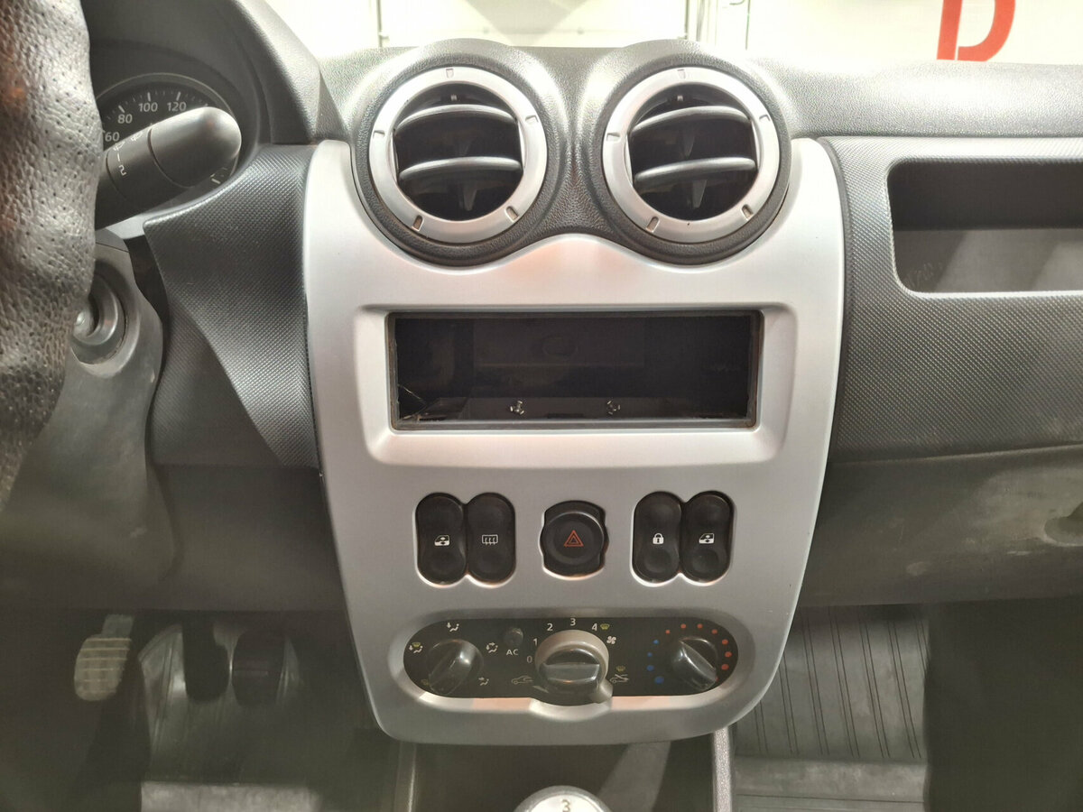 Купить Рено Логан, 2012, 229 112 км.. Фото: #14